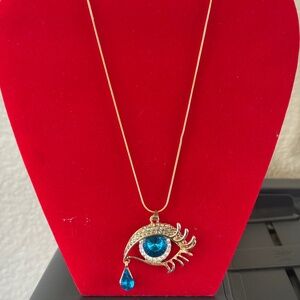 EVIL EYE NECKLACE. ADORABLE